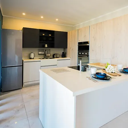 Pinevalley - Sea Views - Peaceful Neighborhood Apartmán